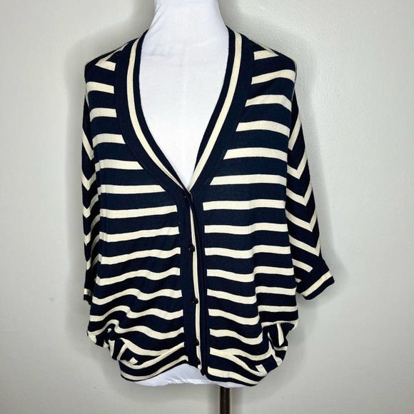 BCBGMaxAzria Sweater XS/SM Oversized Merino Wool Striped Dolman Batwing V-Neck - Picture 3 of 7
